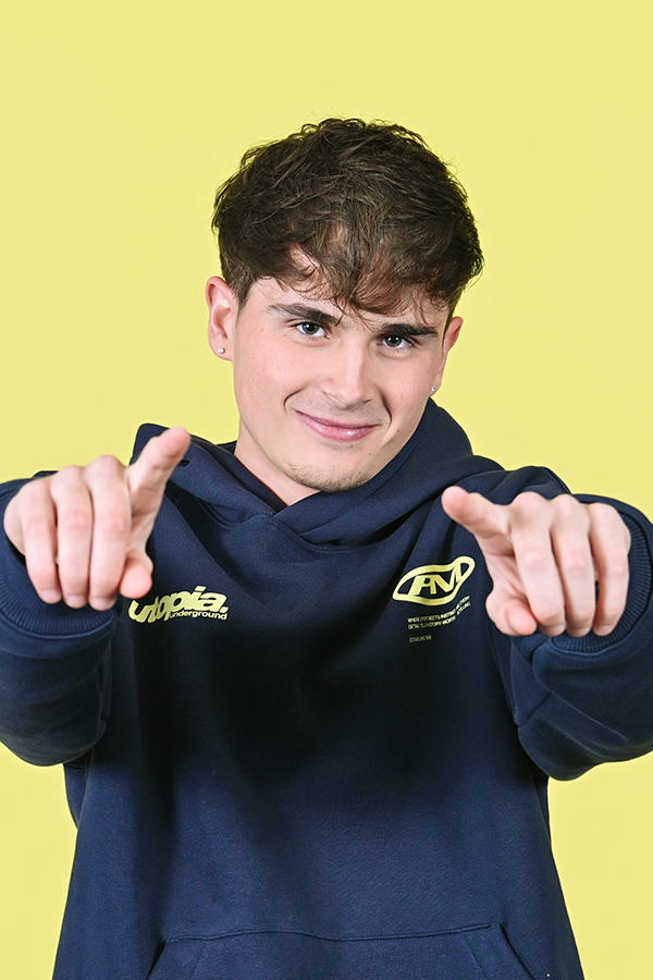 _0000_Liam Emslie DSC_5367